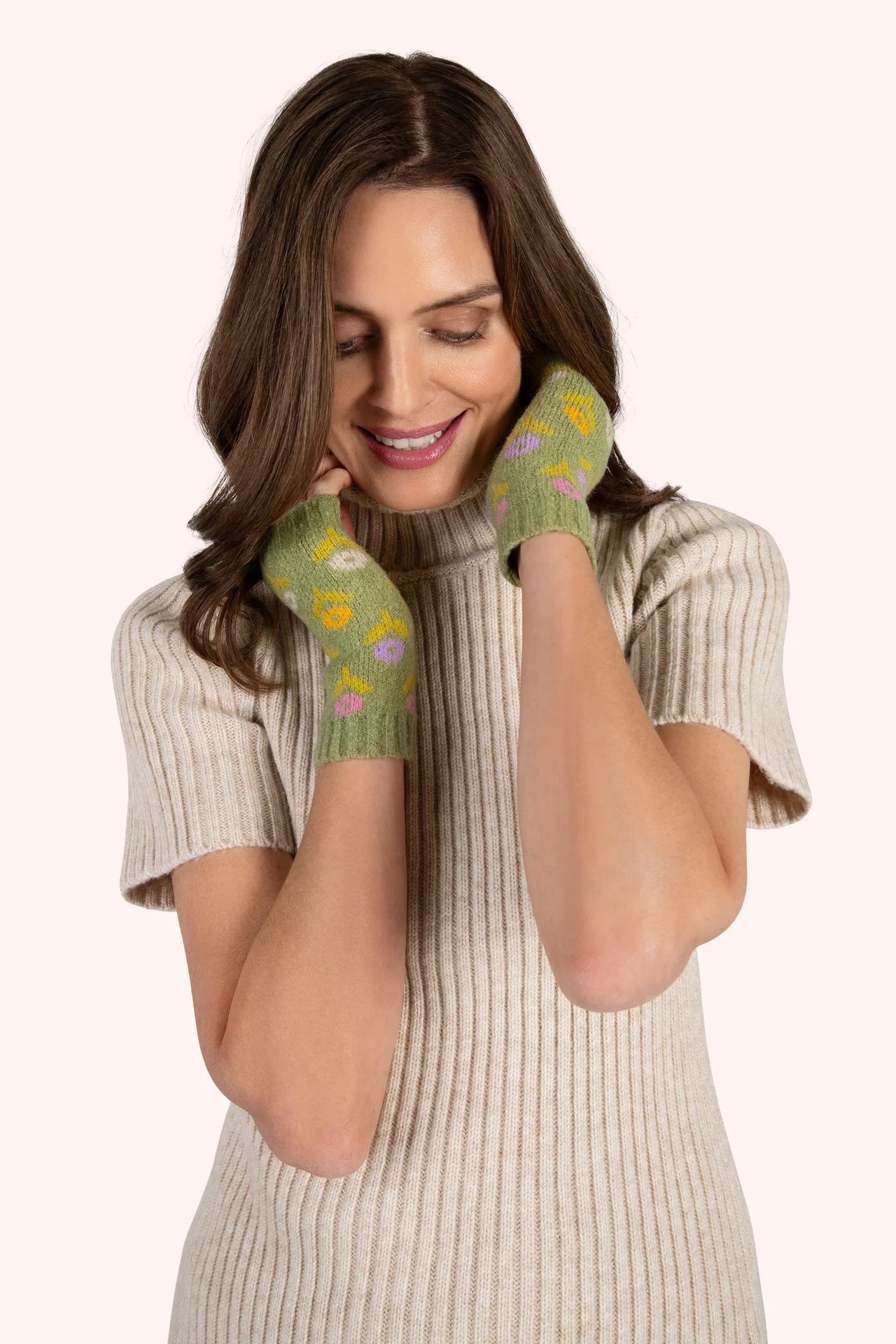 Willow Ditsy Flower Wrist Warmers In Sage