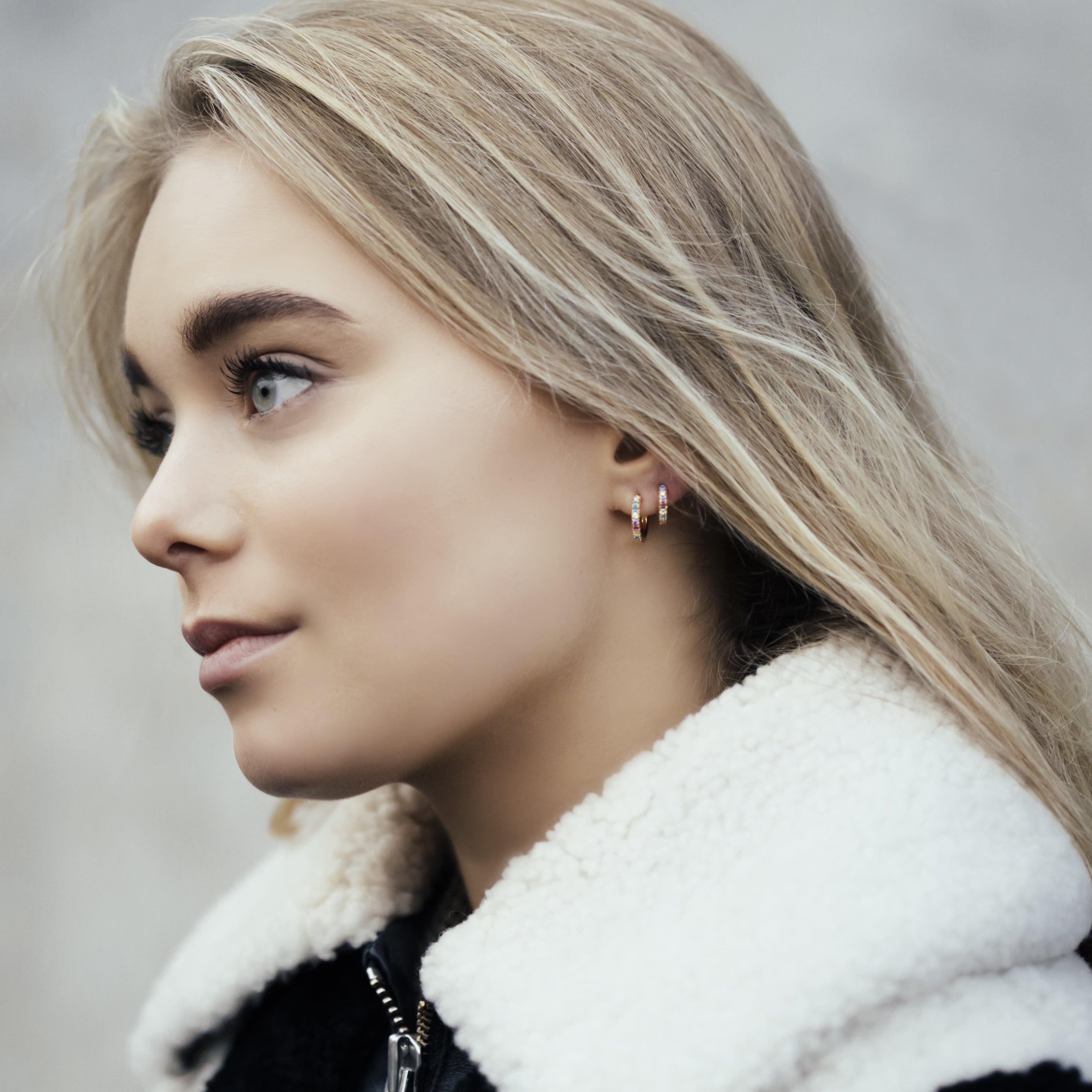 Ellera Medio Earrings In 18k Gold Plated With Multicoloured Zirconia