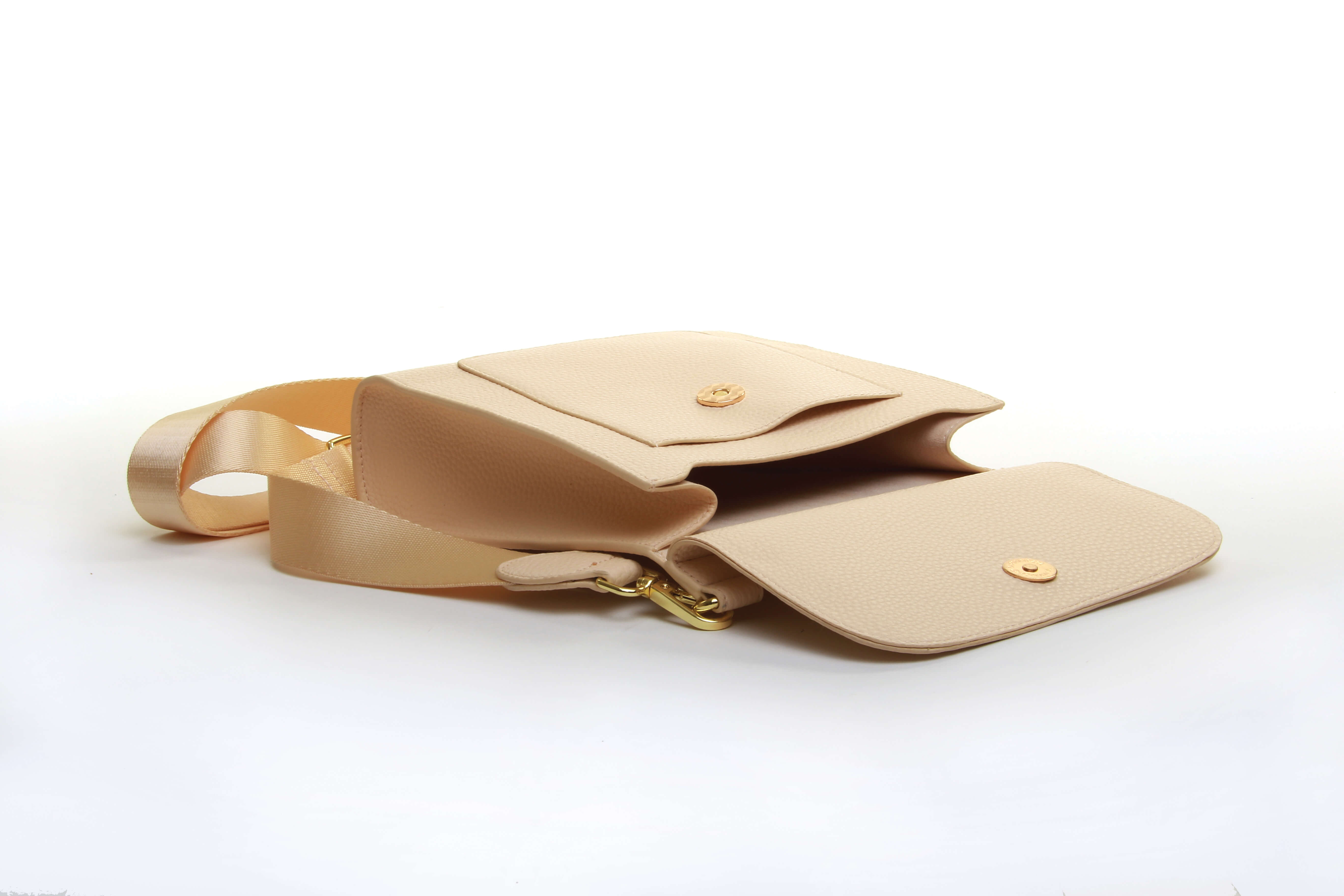 Bloomsbury Cross Body Bag In Cream