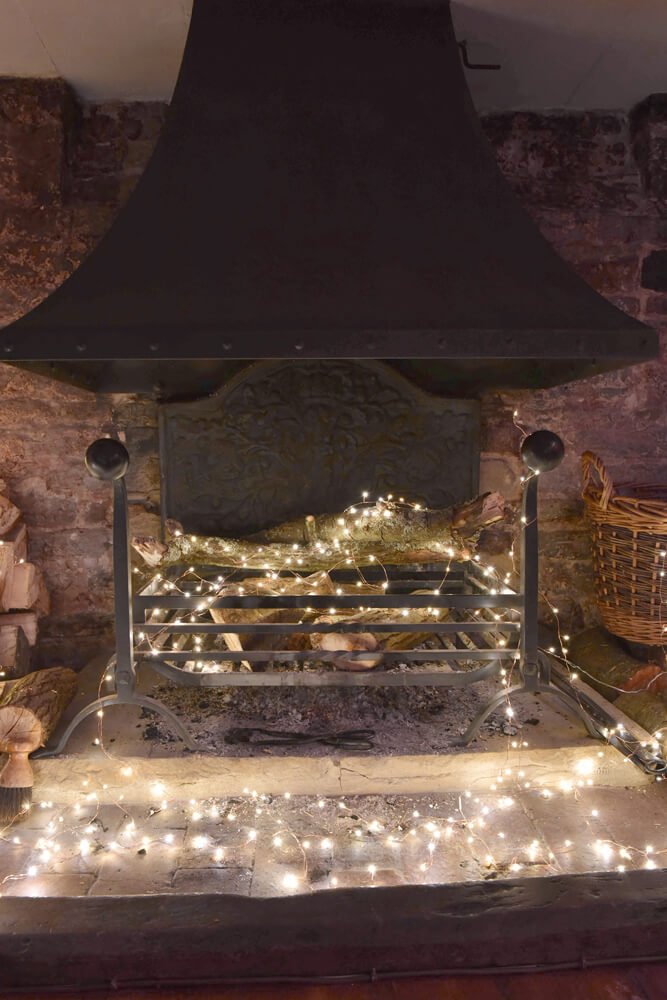 Cluster Copper 300 LED Light Chain - Mains Power