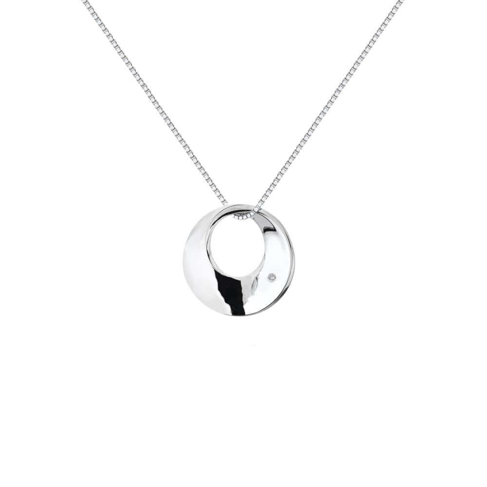 Quest Plain Circle Pendant Necklace