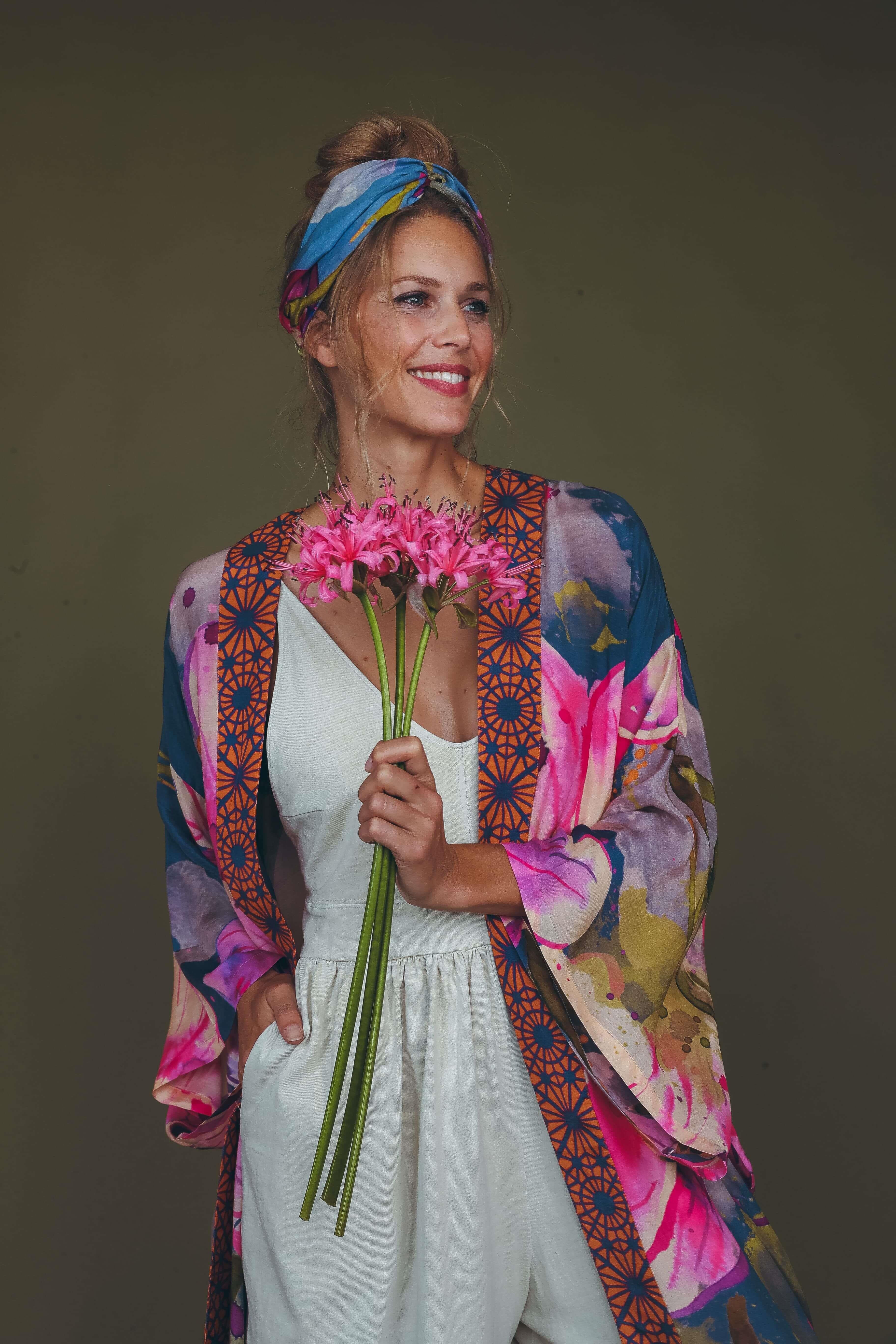 PRINTED KIMONO GOWN - Denim Orchid