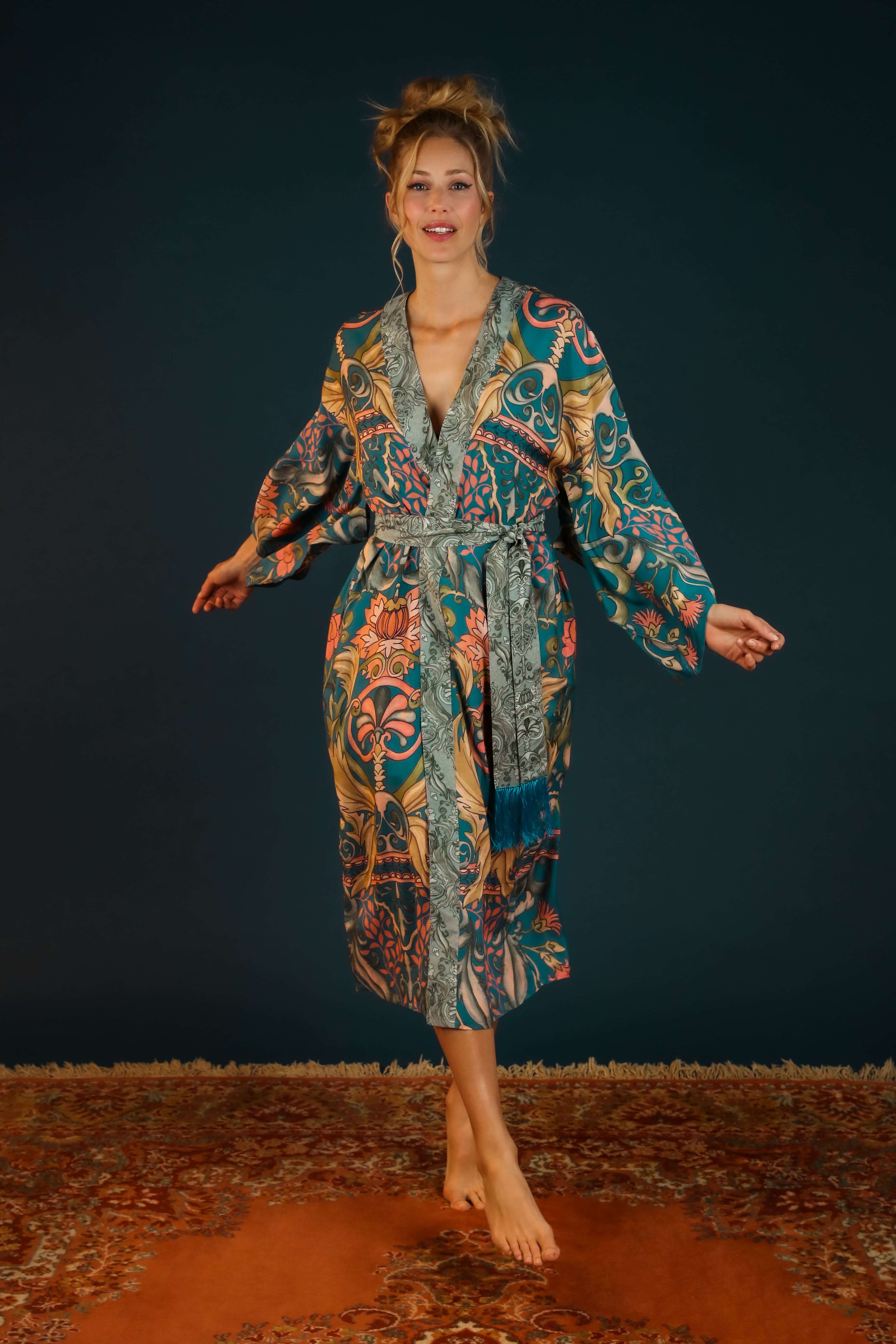 PRINTED KIMONO GOWN - Decorative Damask