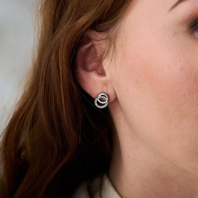 Classic Interlink Drop Studs Silver
