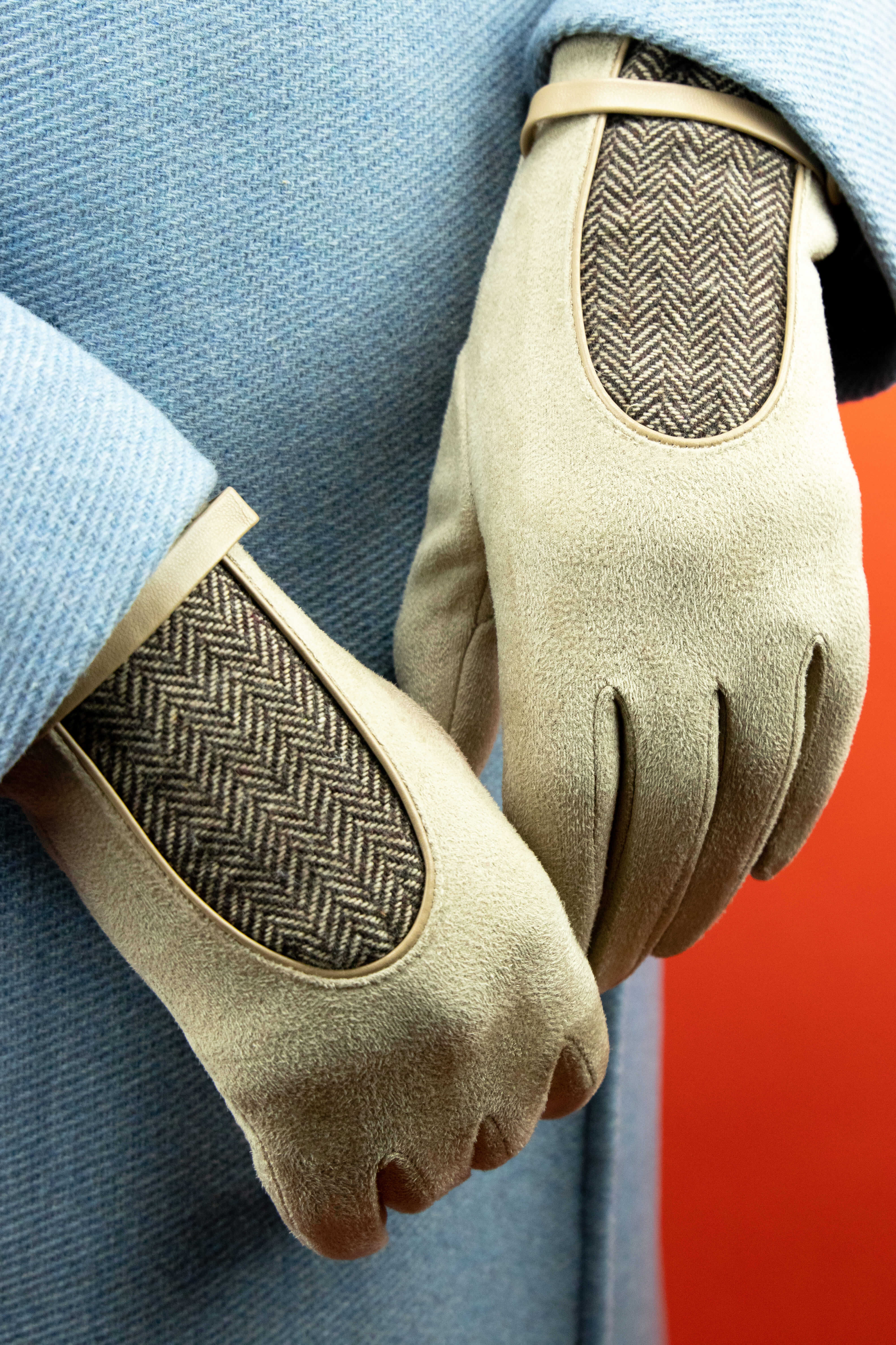 Genevive Faux Suede Gloves- Stone