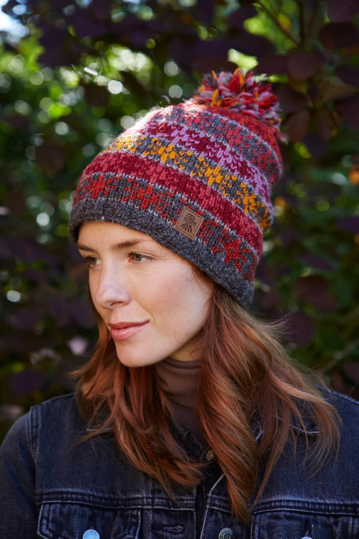 Tintagel Bobble Beanie (Fine Knit)