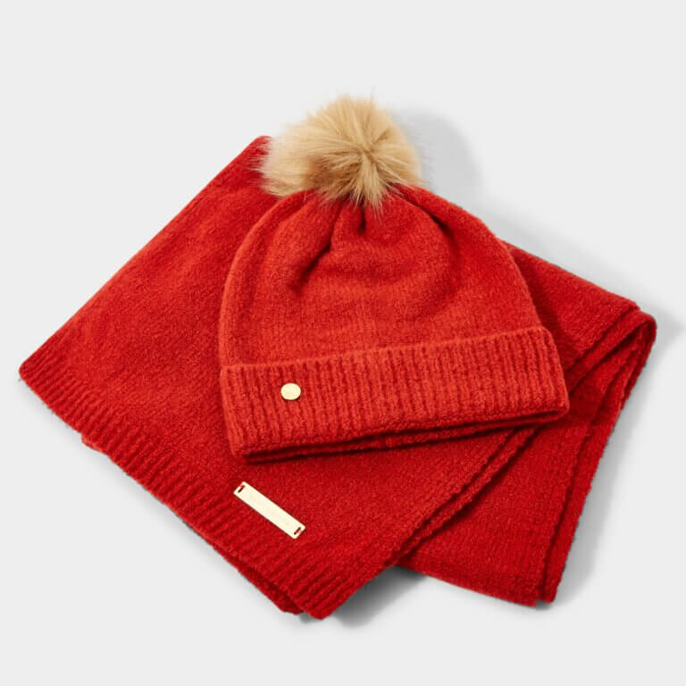 Boxed Fine Knitted Hat & Scarf | Red