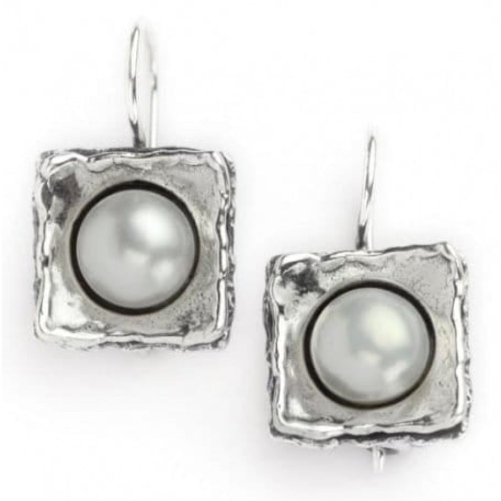 Ladies Handmade Square Earrings With Pearl