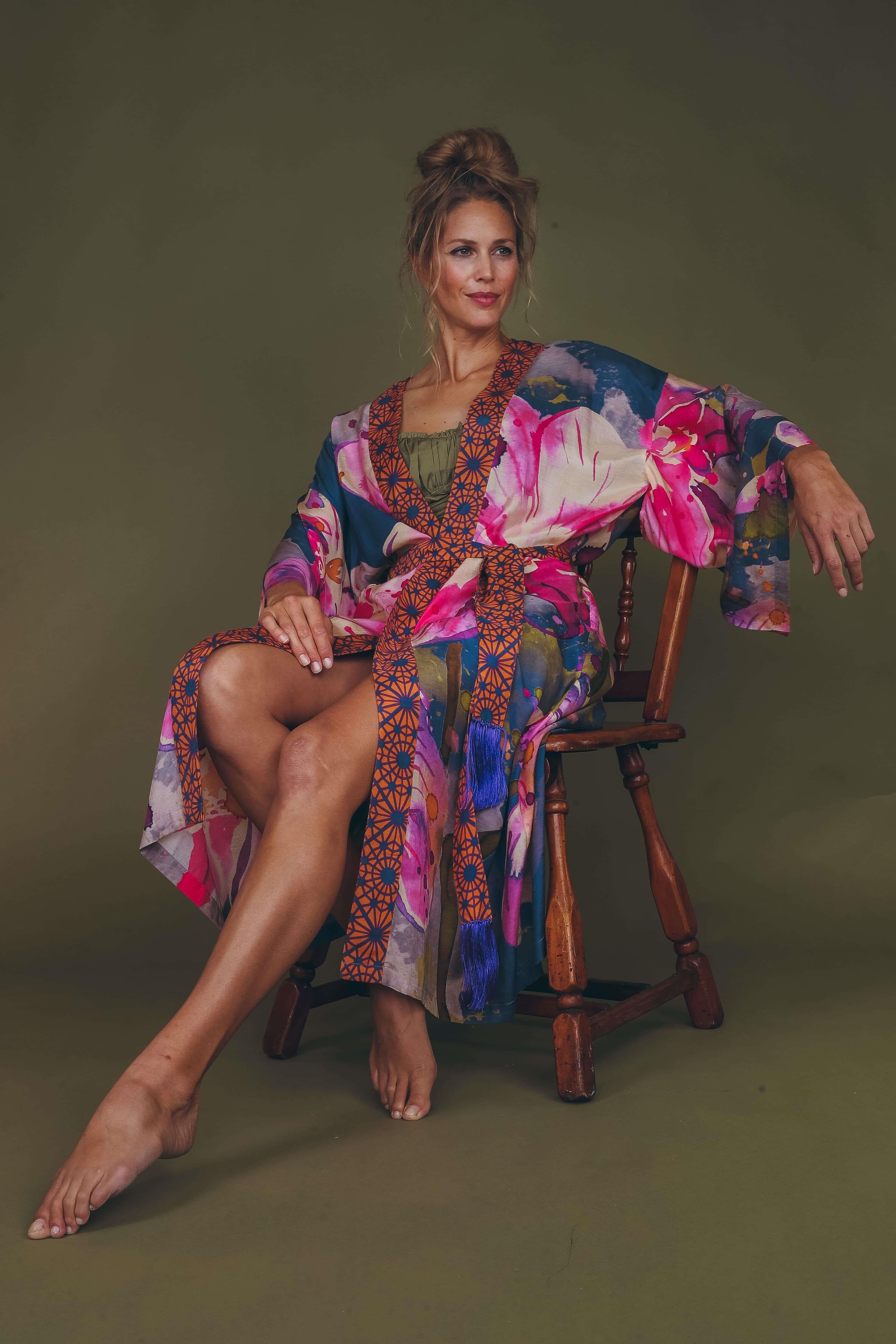 PRINTED KIMONO GOWN - Denim Orchid