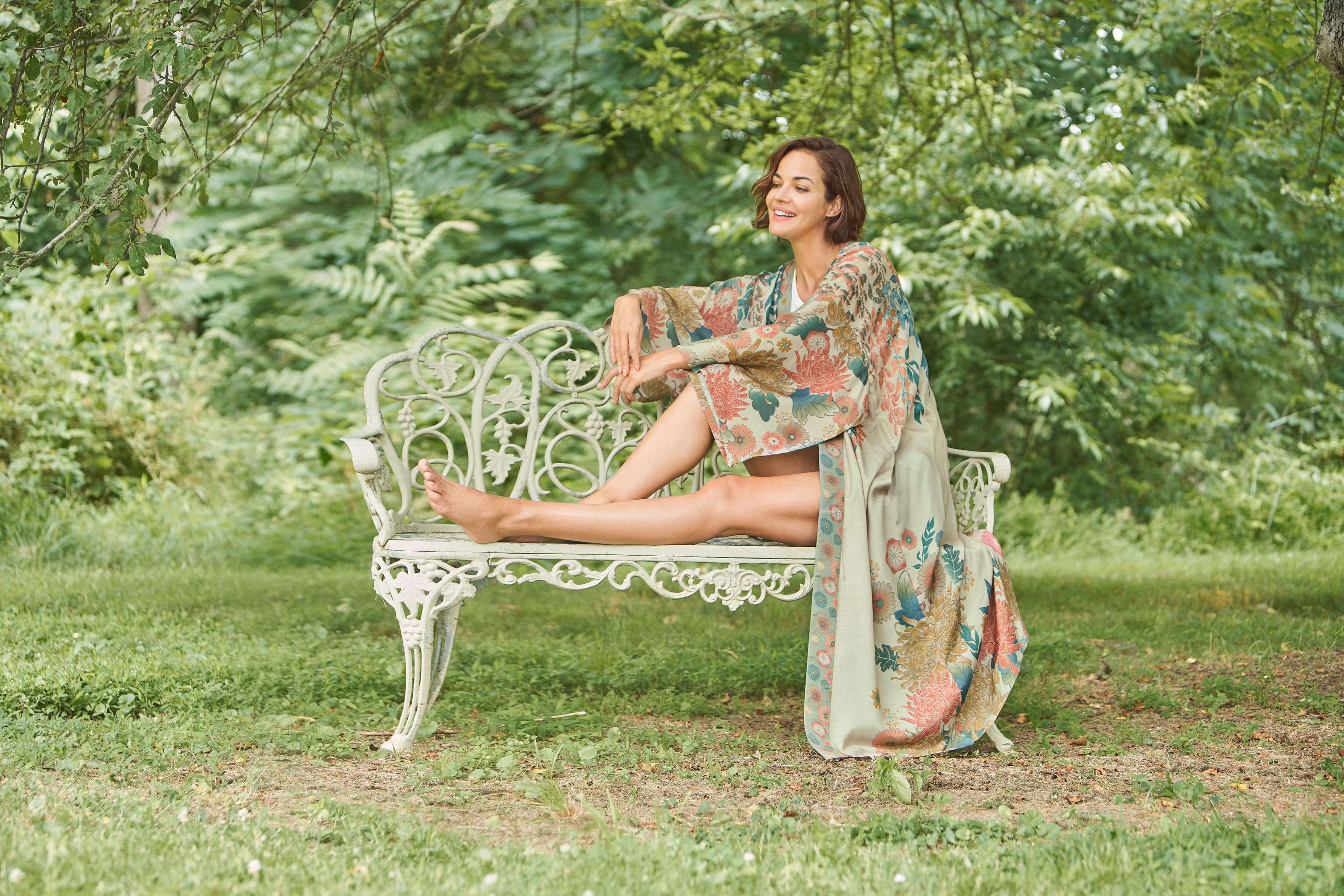 Trailing Wisteria Kimono Gown - Coconut