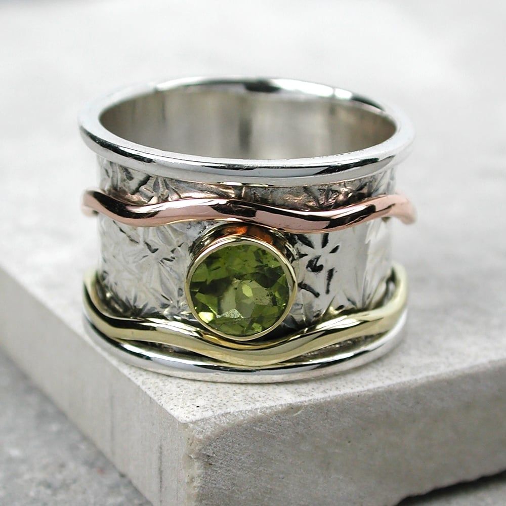 Peridot Spinning Ring With Double Band