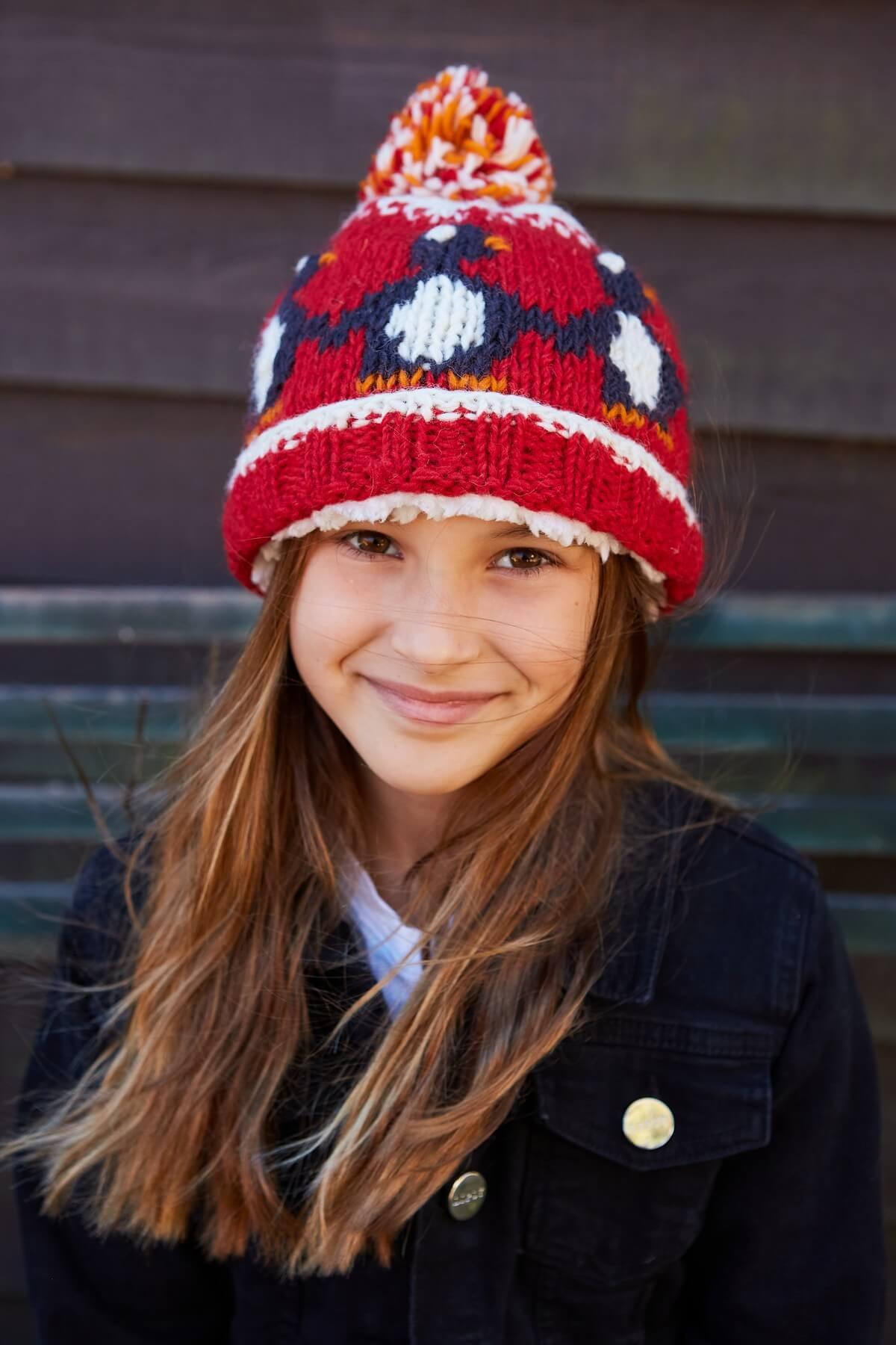 Kids Animal Bobble Hat Friendly Penguins