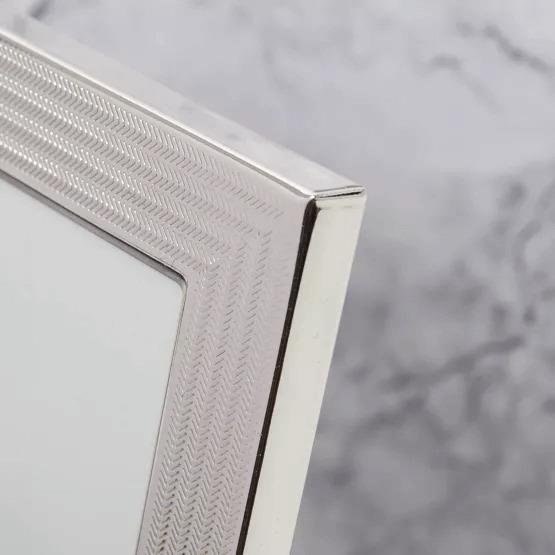 Elegance Silver Plated Textured Surface Photo Frame 4"x 6"