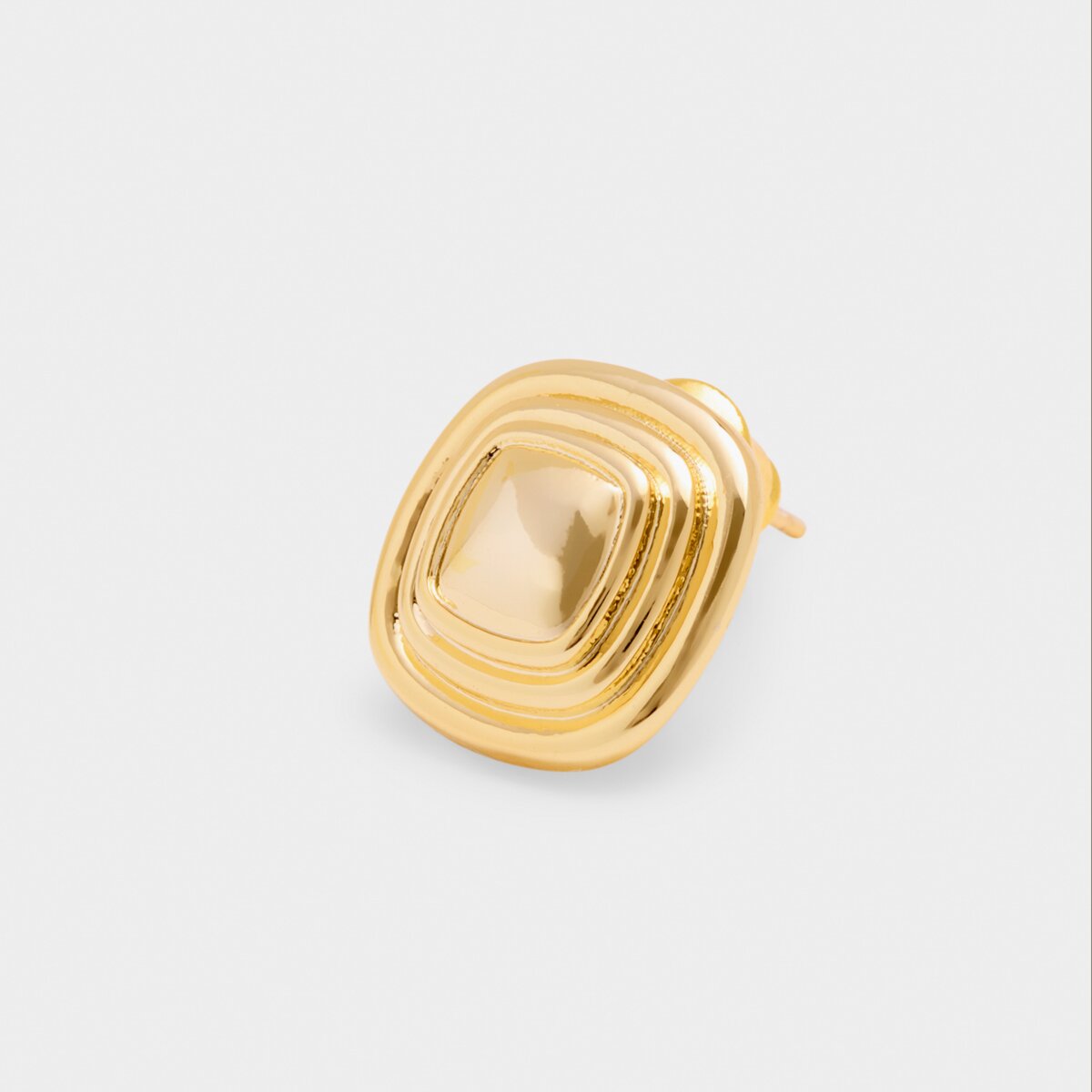 Sofia Button Stud Earrings in Gold