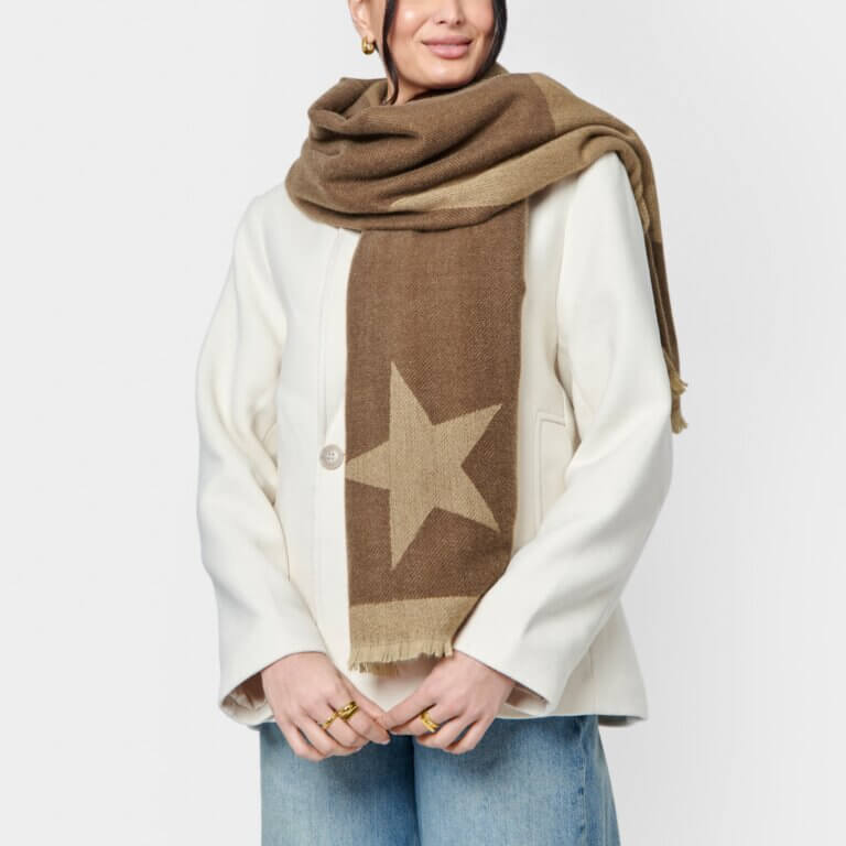 Large Star Printed Blanket Scarf In Chocolate & Soft Tan