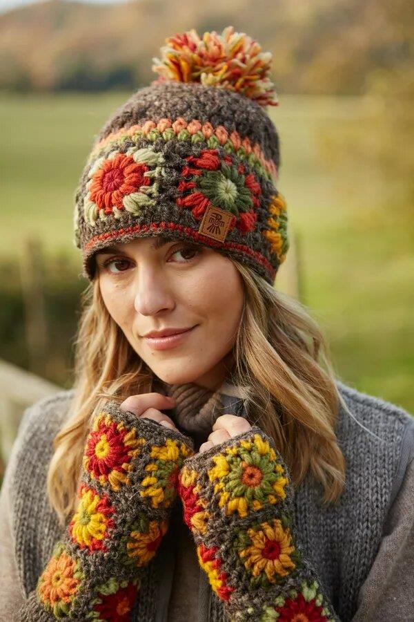 Woodstock Bobble Beanie Earth