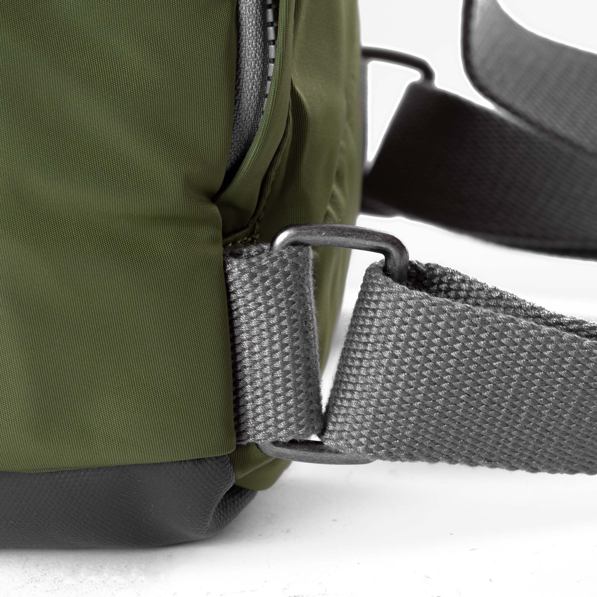 Canfield B Medium Sustainable Nylon Avocado