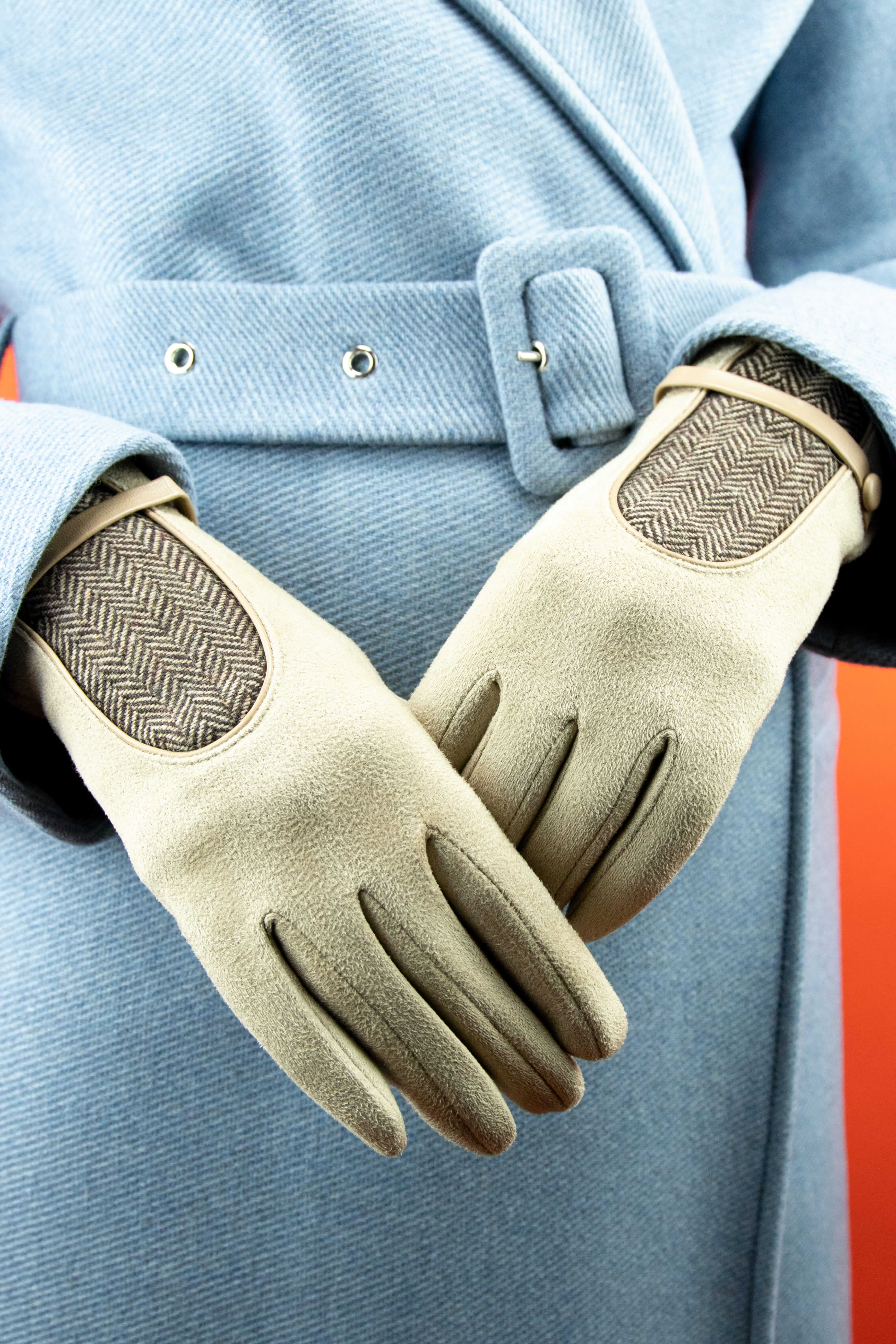 Genevive Faux Suede Gloves- Stone