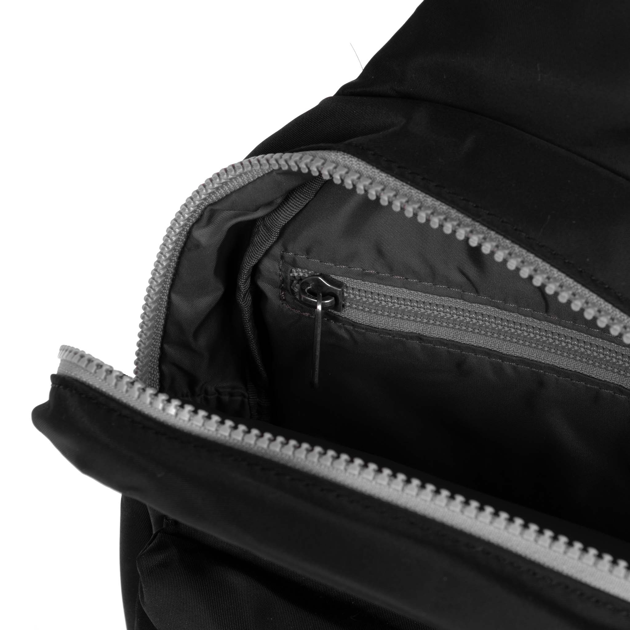 Willesden B Sustainable Nylon Black