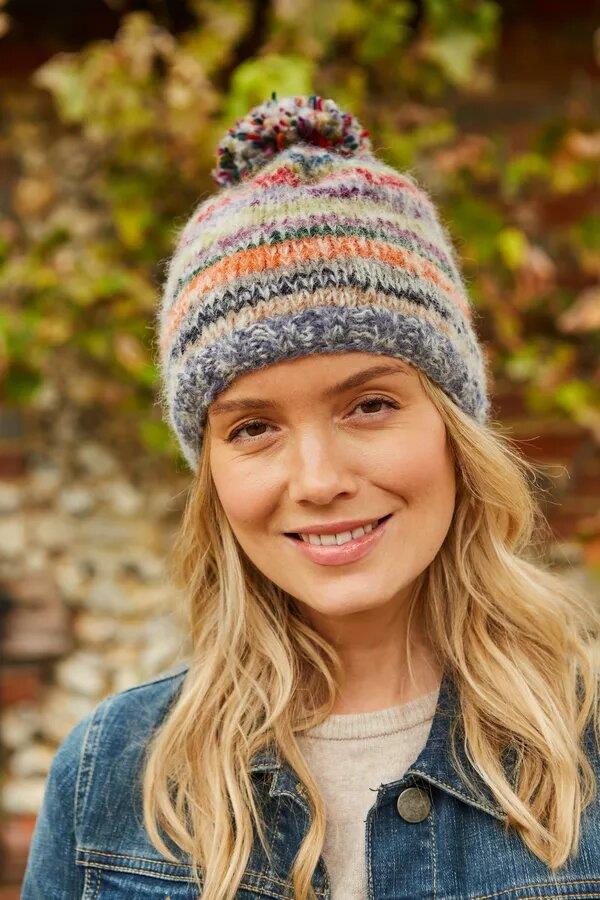 Coroico Bobble Beanie
