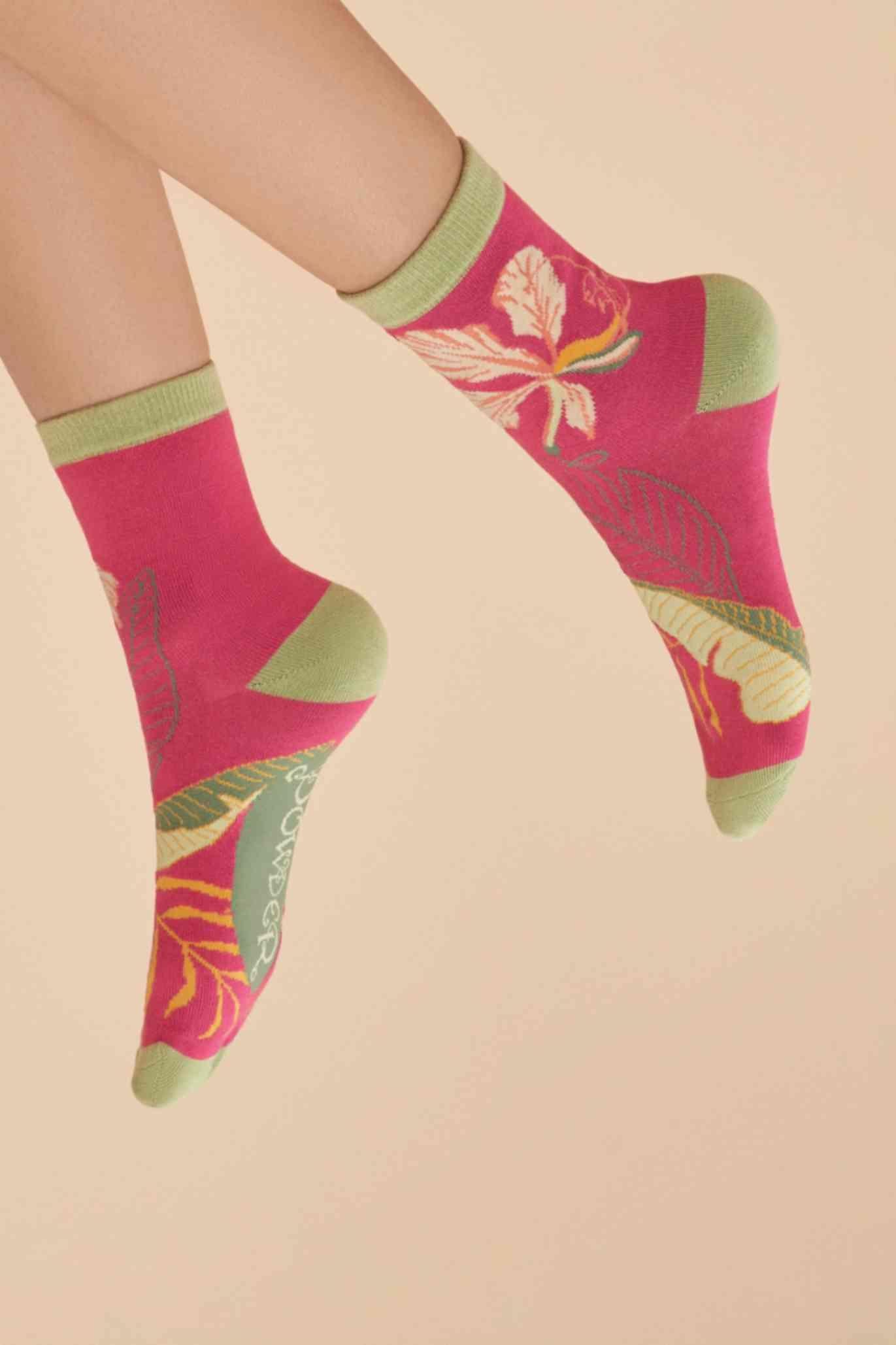 Delicate Tropical Ankle Socks - Dark Rose