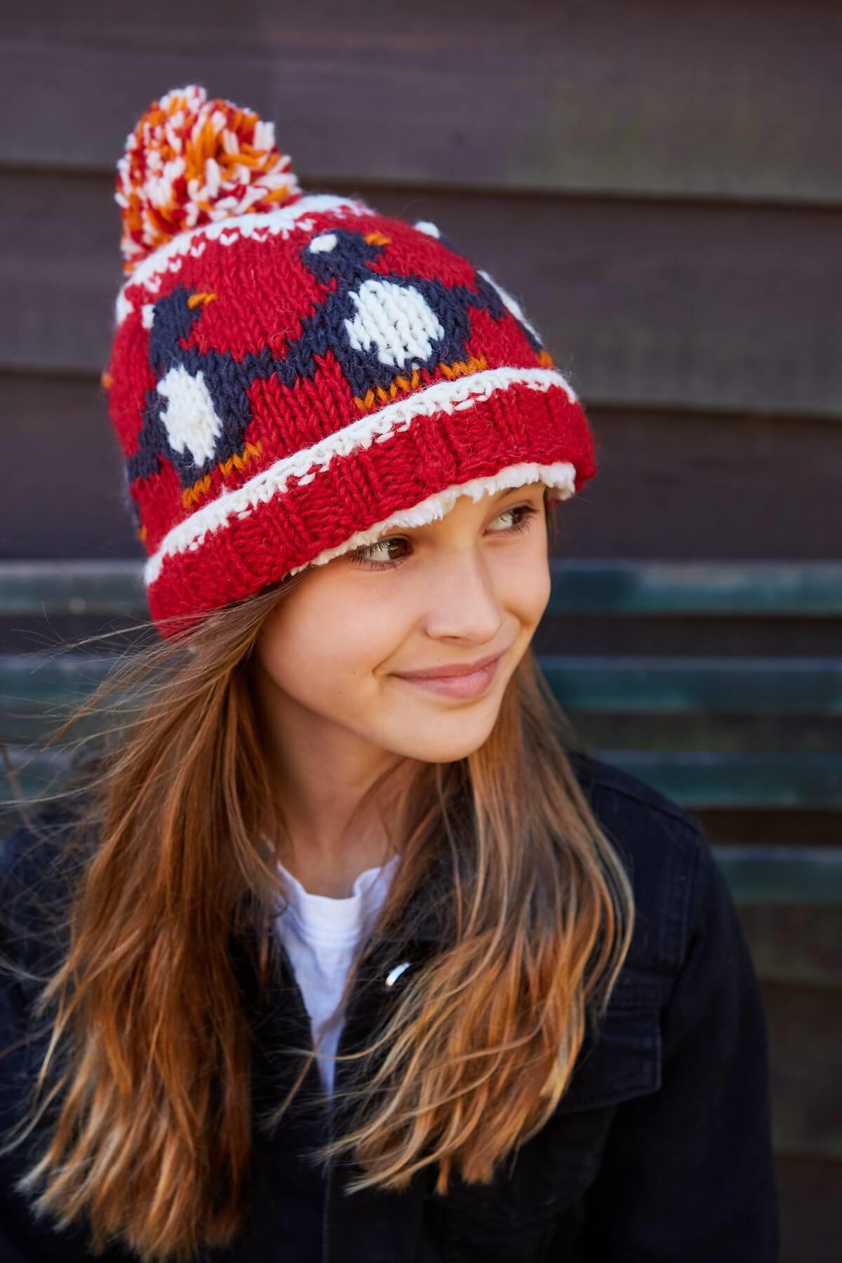 Kids Animal Bobble Hat Friendly Penguins