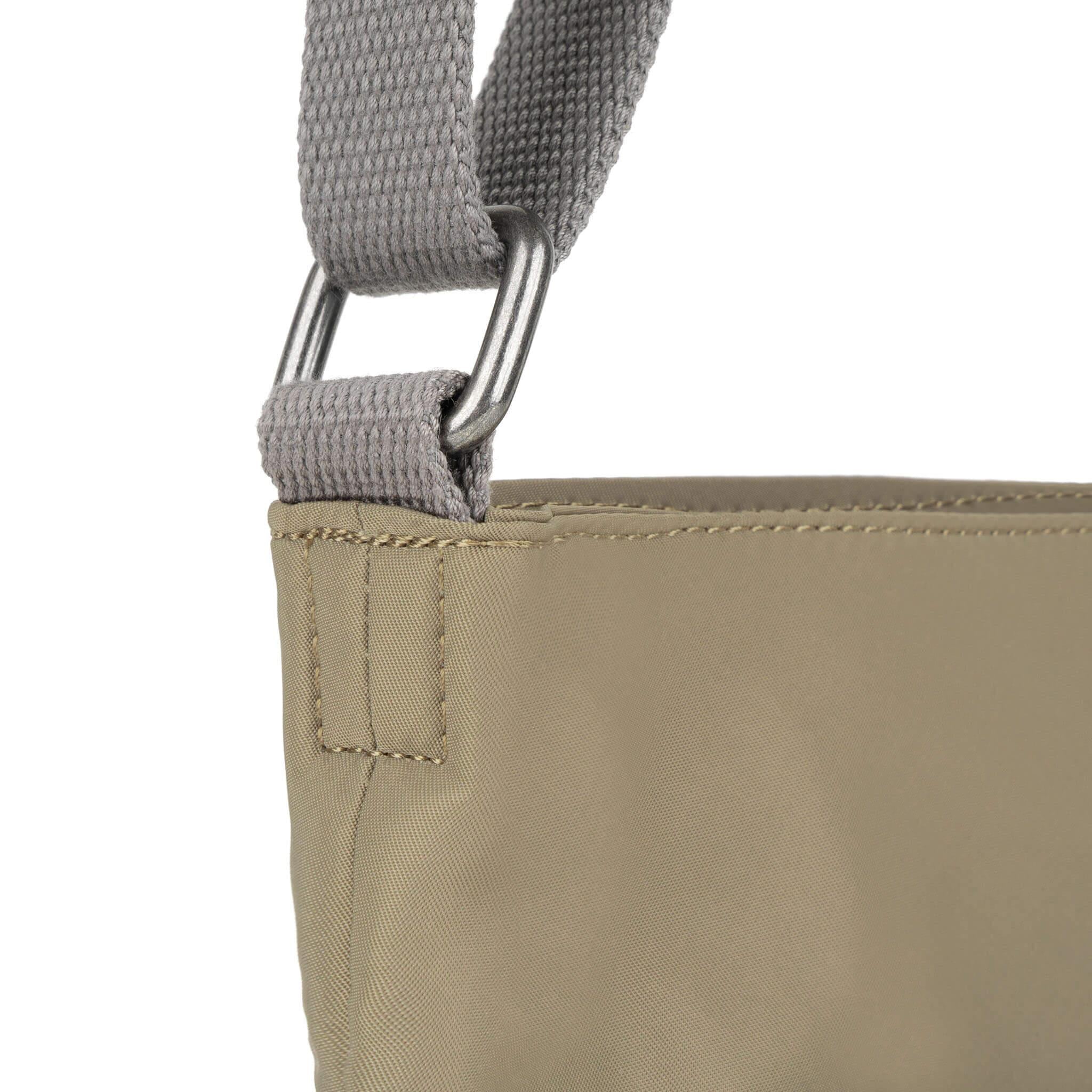 Kennington B Taupe Recycled Nylon - Medium