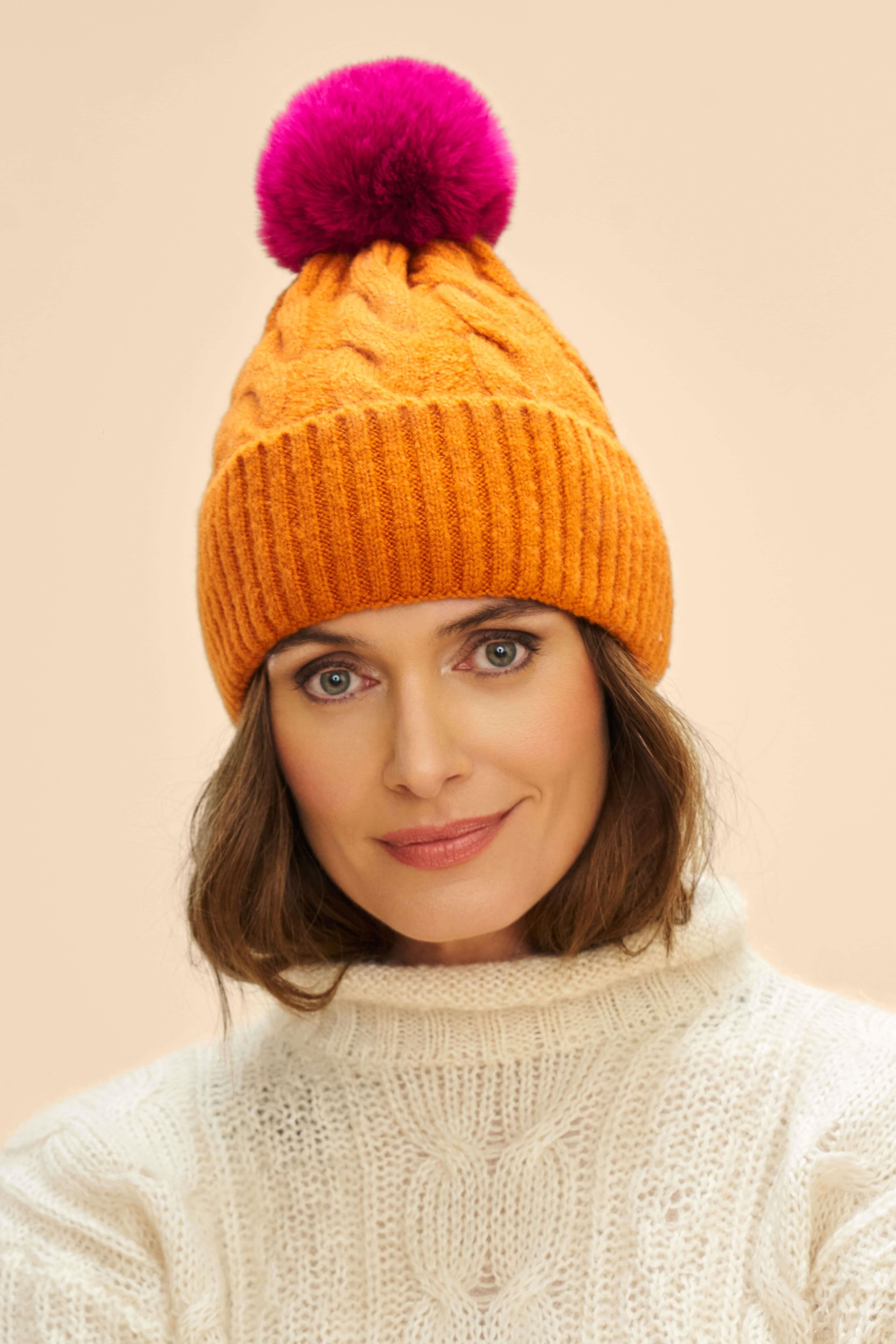 Svana Bobble Hat - Tangerine