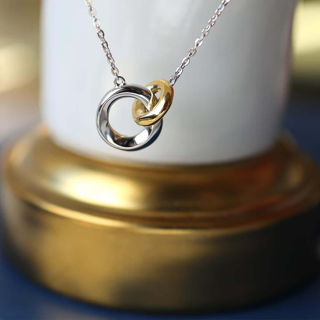 Bevel Cirque Link Golden Necklace