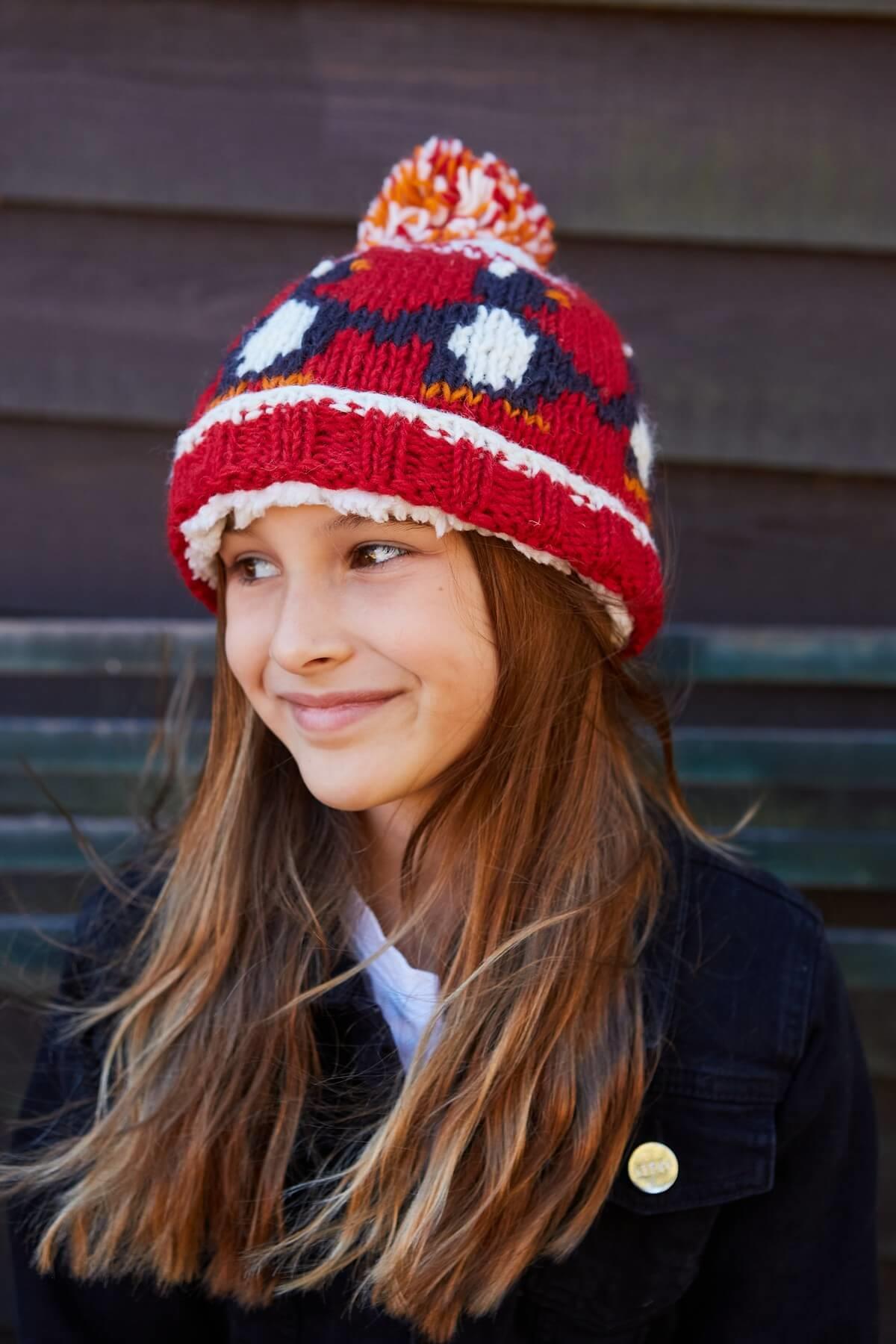 Kids Animal Bobble Hat Friendly Penguins