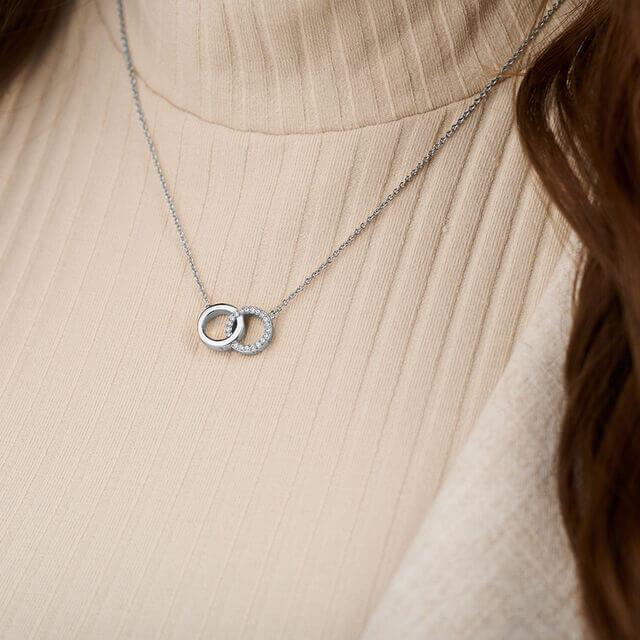Classic Bejewelled Interlink Necklace Silver