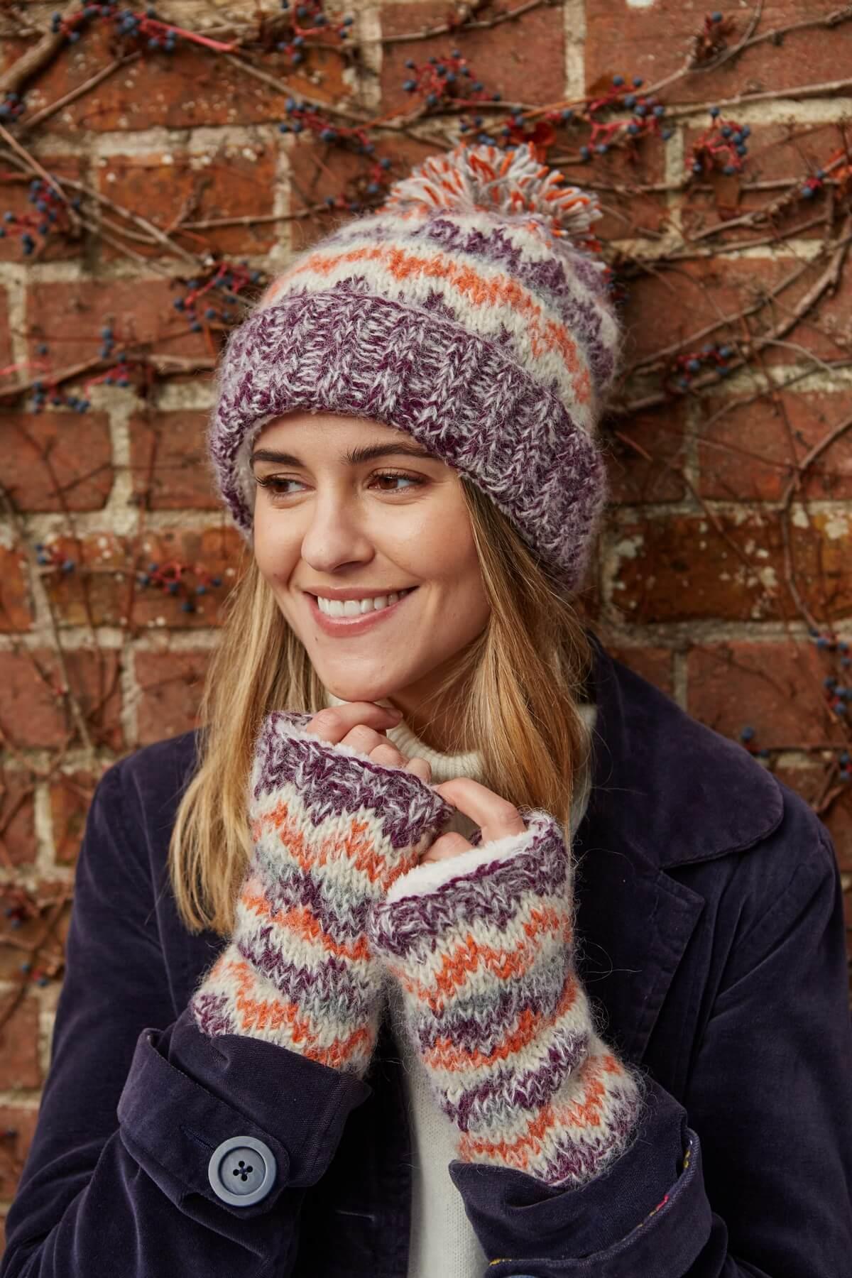 Totnes Bobble Beanie Damson