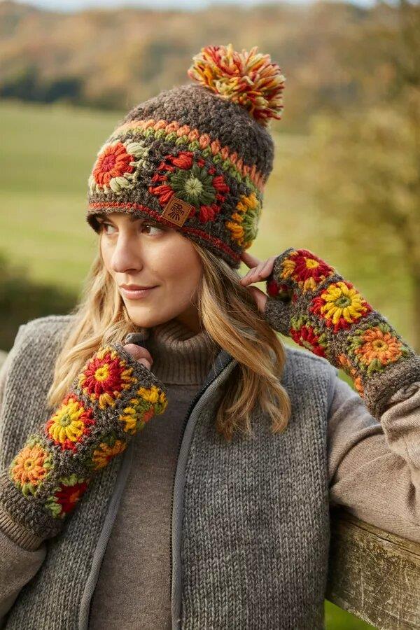 Woodstock Bobble Beanie Earth