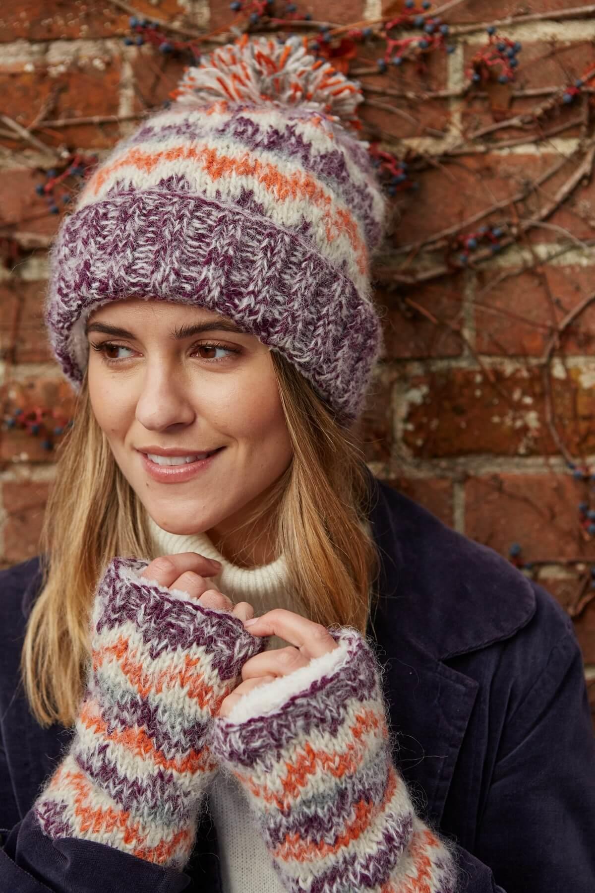 Totnes Handwarmer Damson