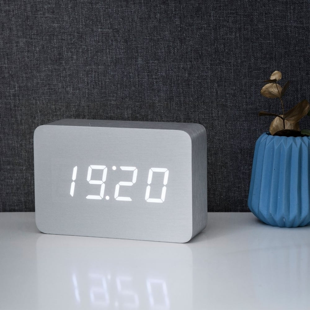 Brick Aluminium Click Clock