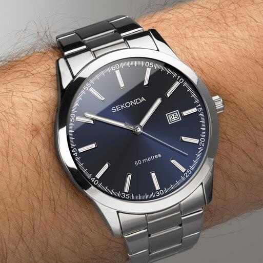 Silver Case With Blue Dial & Stainless Steel Bracelet Mens Watch