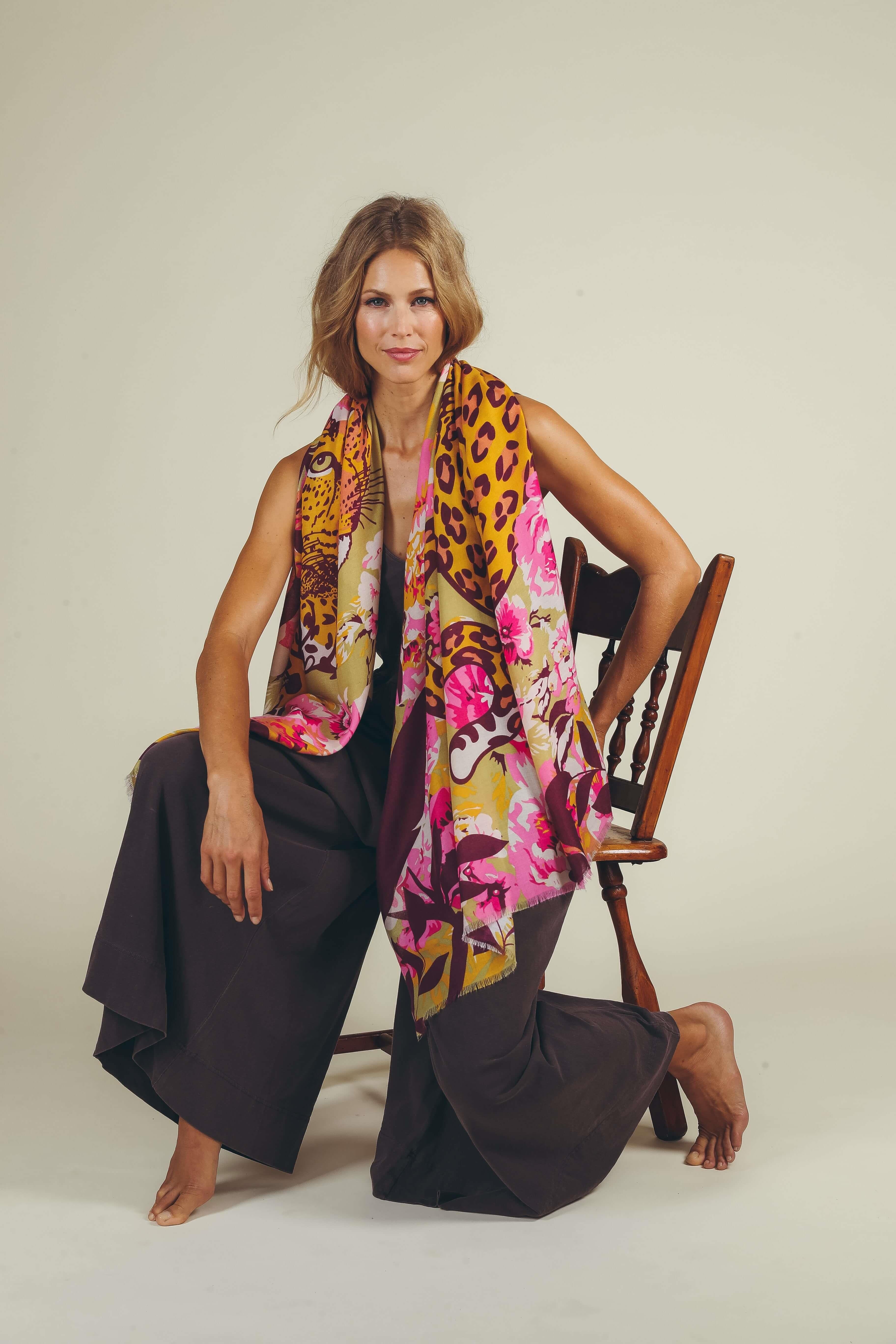 Print Scarf - Climbing Leopard