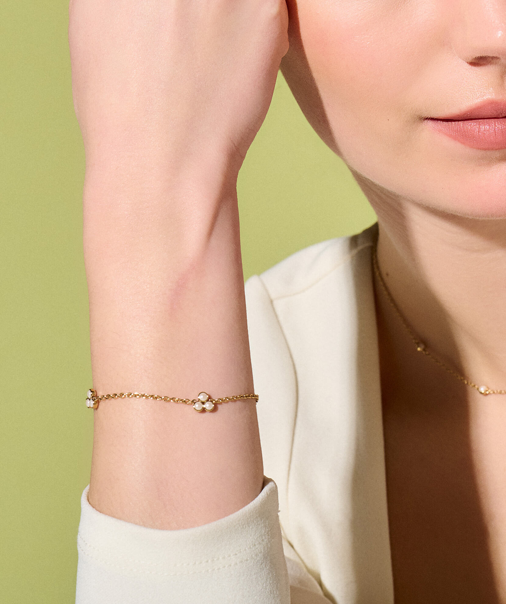 Classic Pearl Cluster Gold Bracelet