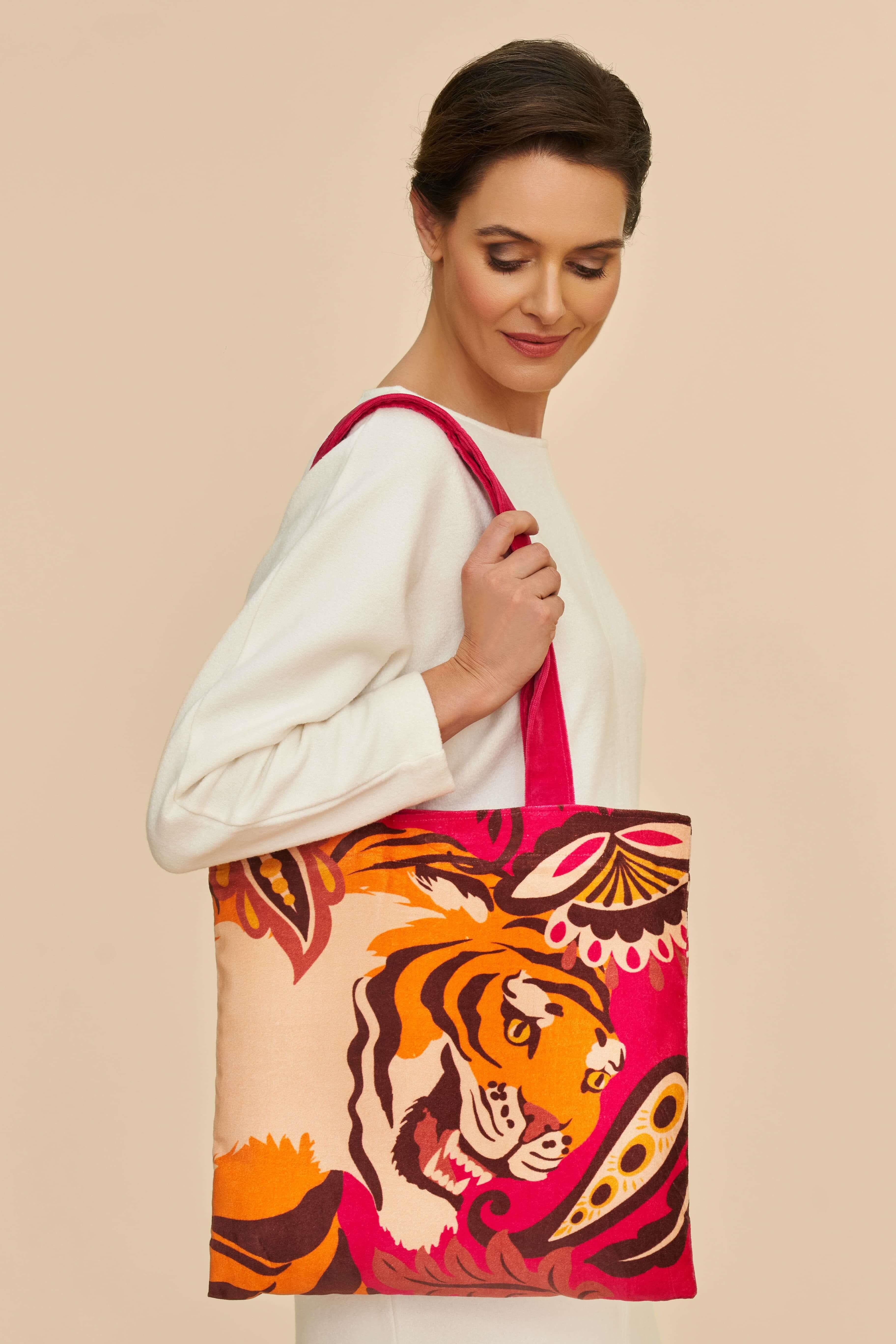 Velvet Tote Bag - Roaring Tiger