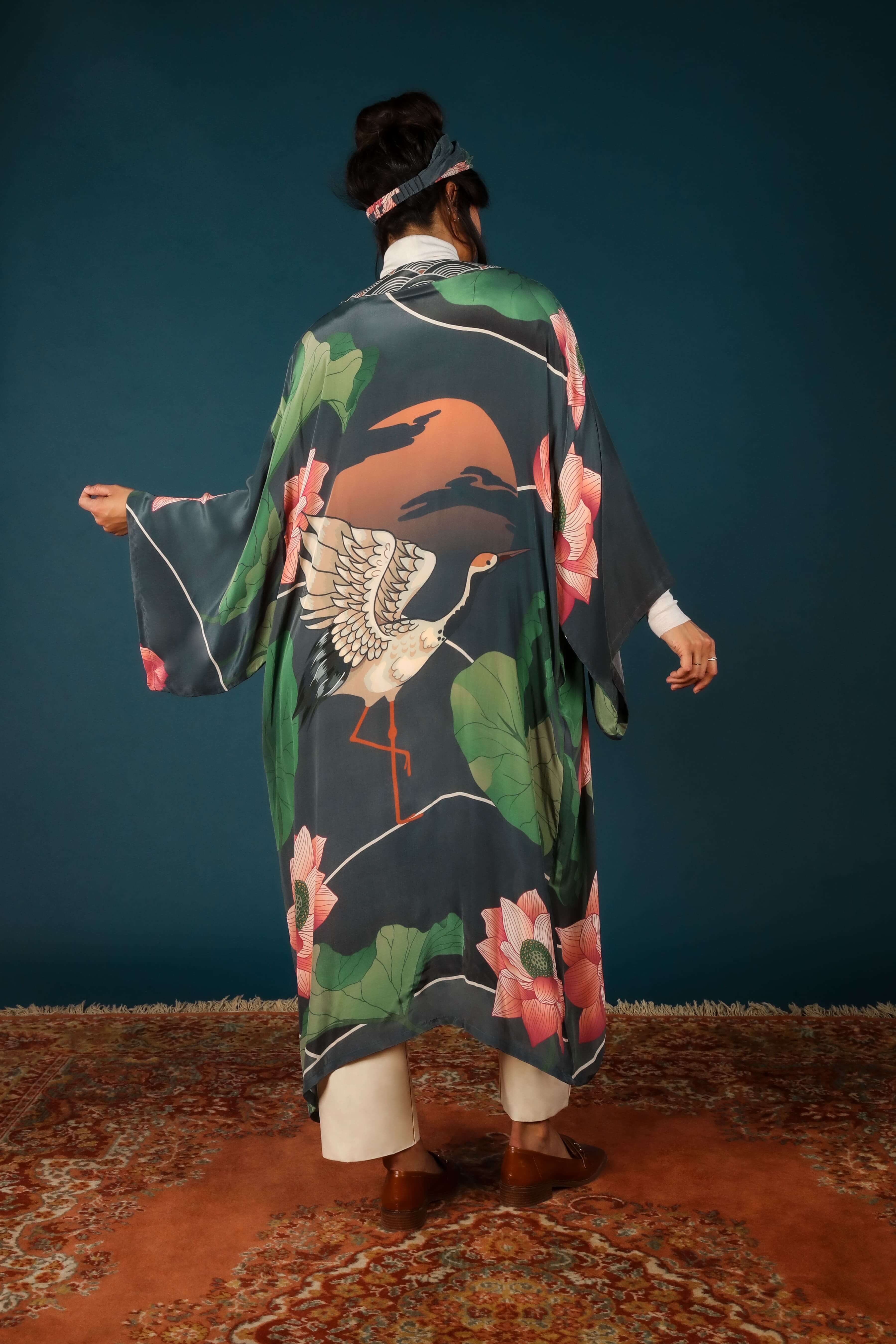 Luxury Kimono Gown Crane At Sunrise