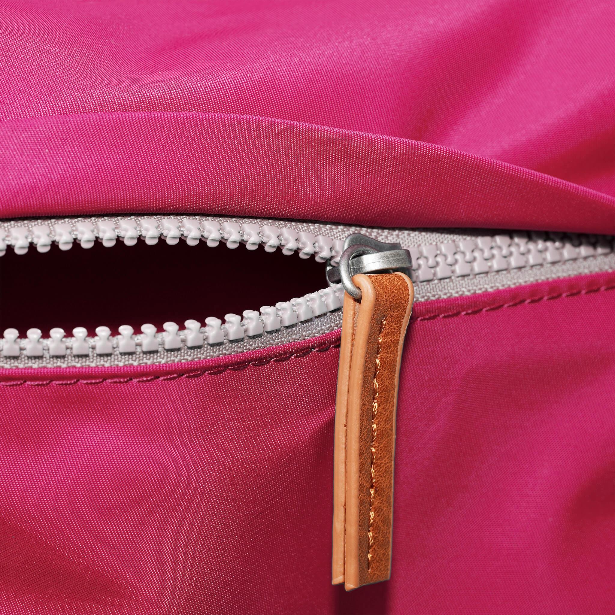 Kennington B Sparkling Cosmo Medium Recycled Nylon