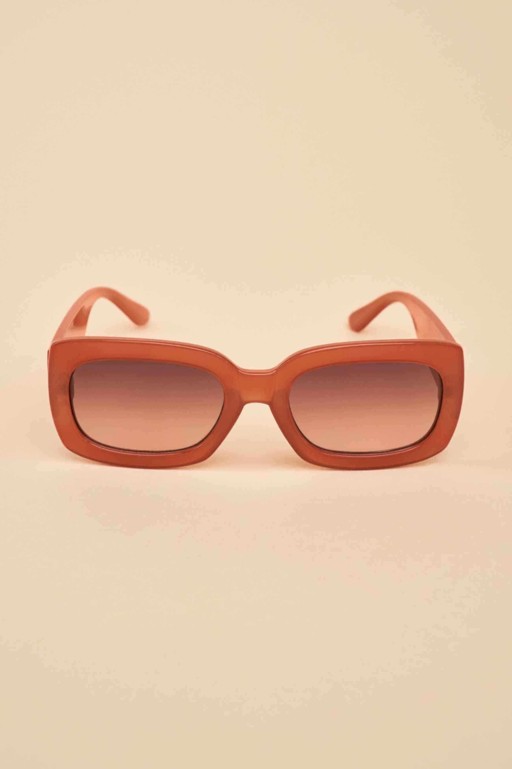 Everlee Ltd Edition Sunglasses - Peach