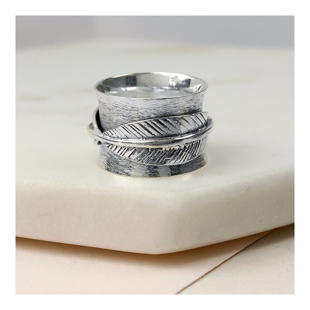 Silver Wide Spinning Ring With Feathers