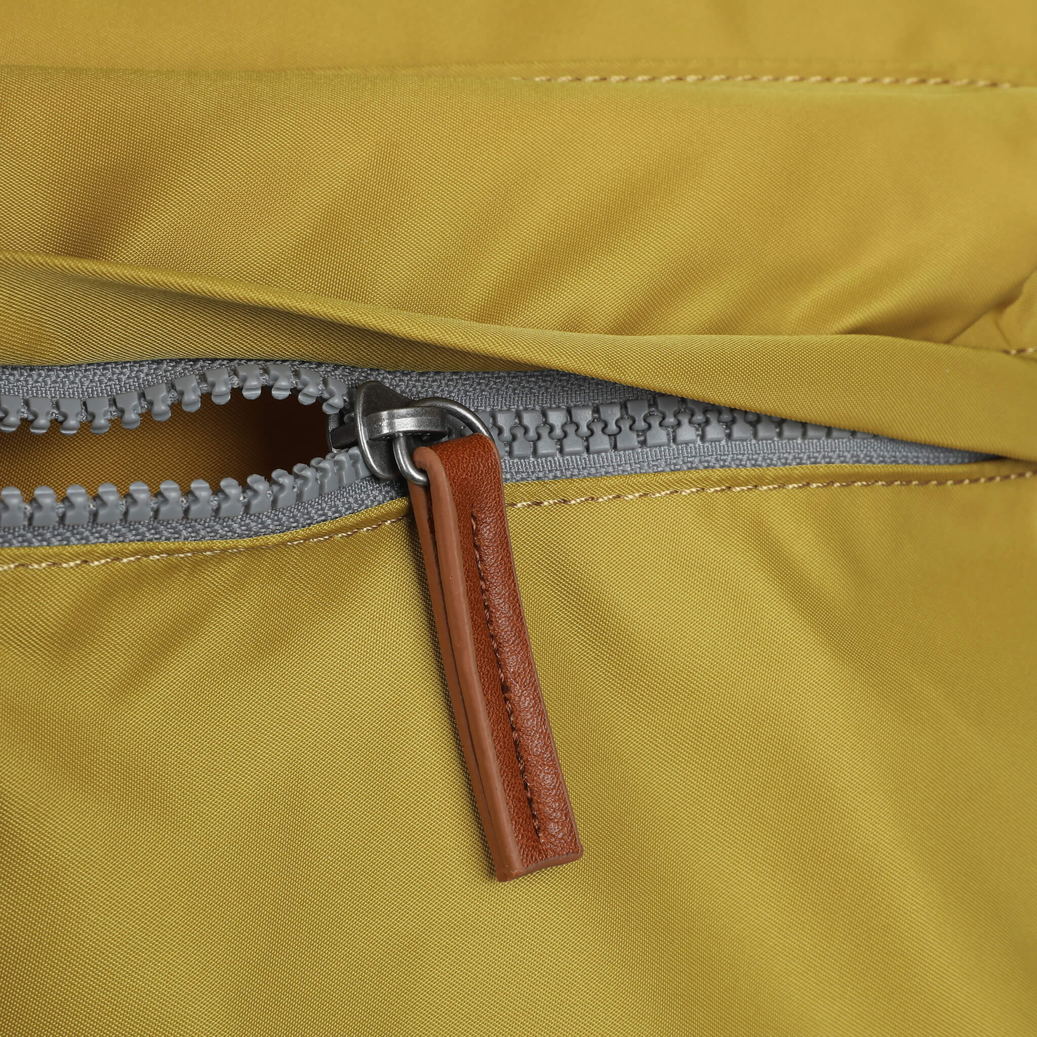 Kennington B Medium Sustainable Nylon Corn