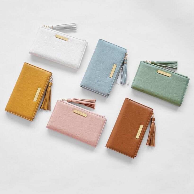 Sophia Tassel Fold Out Purse | White