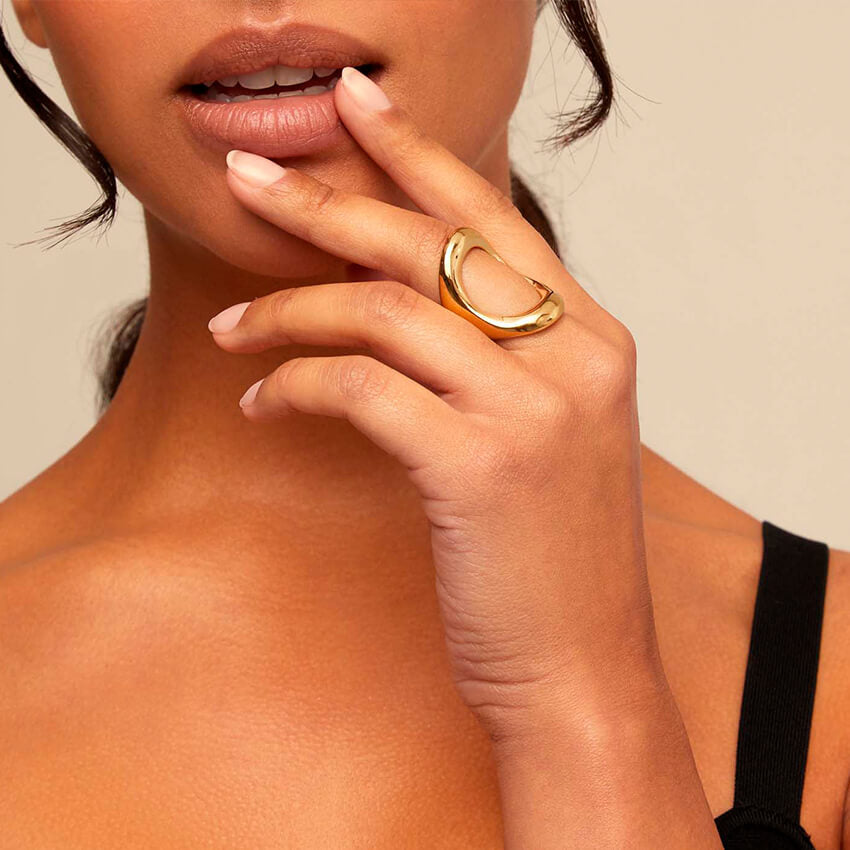 18k Gold Plated Ring With Large Central Oval