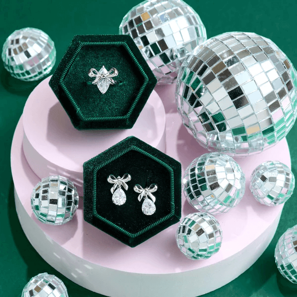 Silver Bow Ring With Clear Cubic Zirconia- M