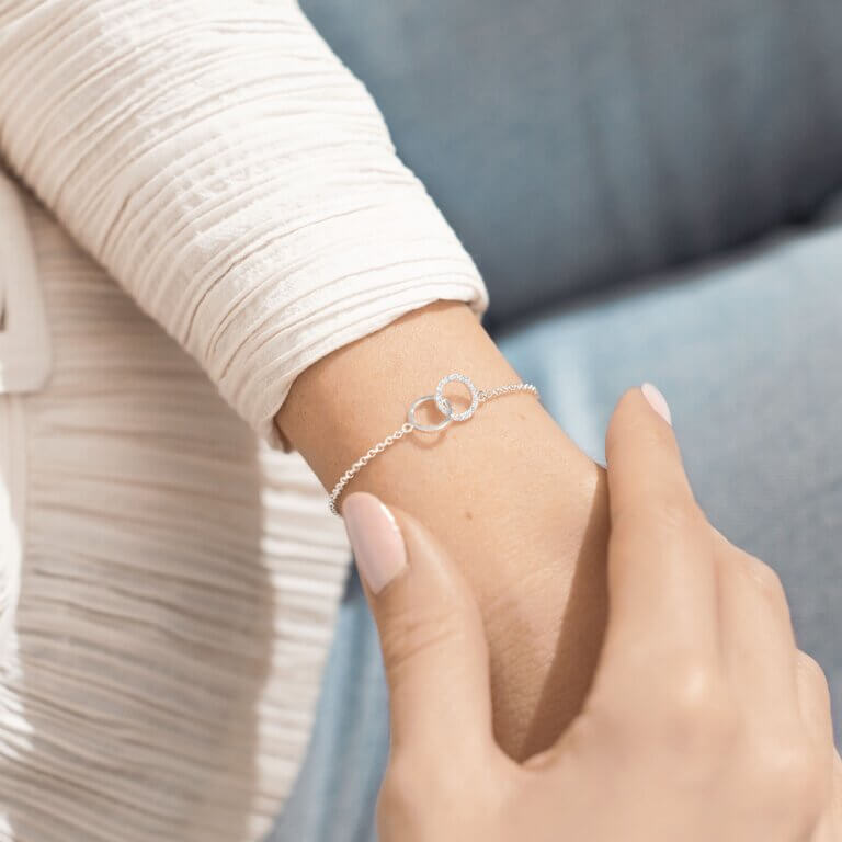 Infinity Links | Circle Bracelet | Silver | Bracelet | 19cm Adjustable