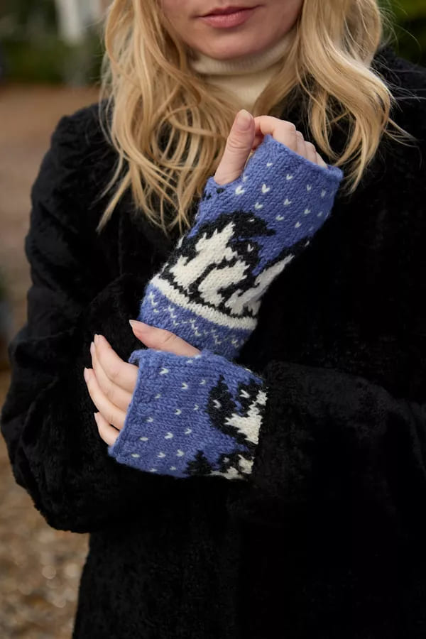 Huddle Of Penguins Handwarmer