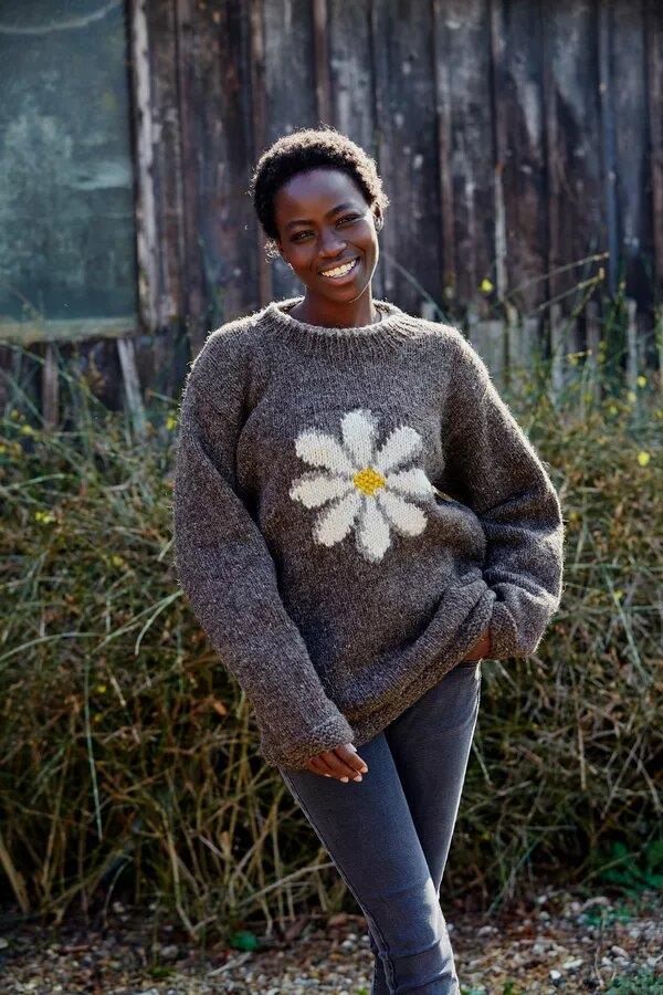 Daisy Sweater Bark